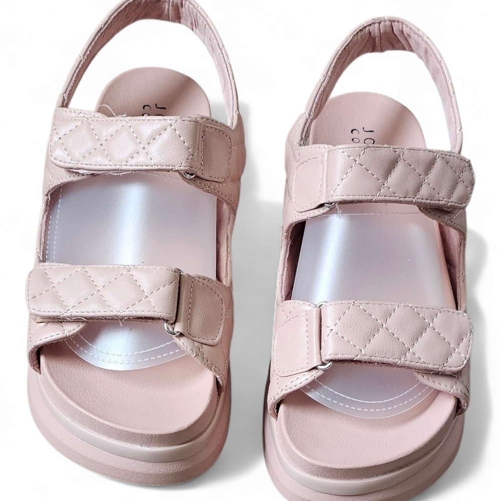 Journee Collection Women’s Blush Pink Quilted Platform Sandals Size 10 - Picture 2 of 9